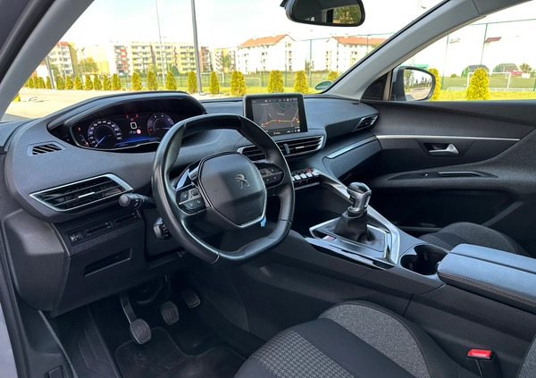 Peugeot 3008 cena 67777 przebieg: 175000, rok produkcji 2019 z Stary Sącz małe 742